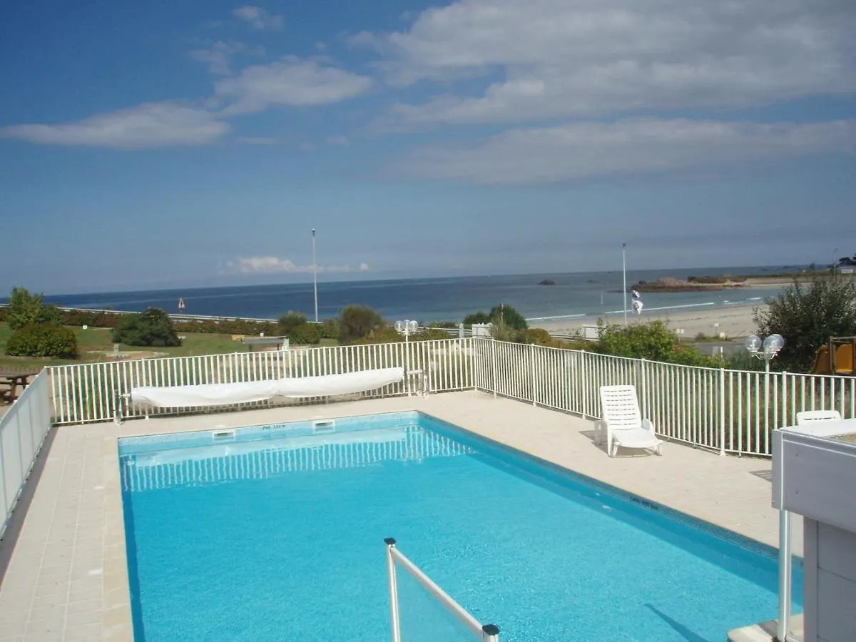 Holiday home Cottage 6 Pers Vue Sur Mer Piscine Trevou-Treguignec France